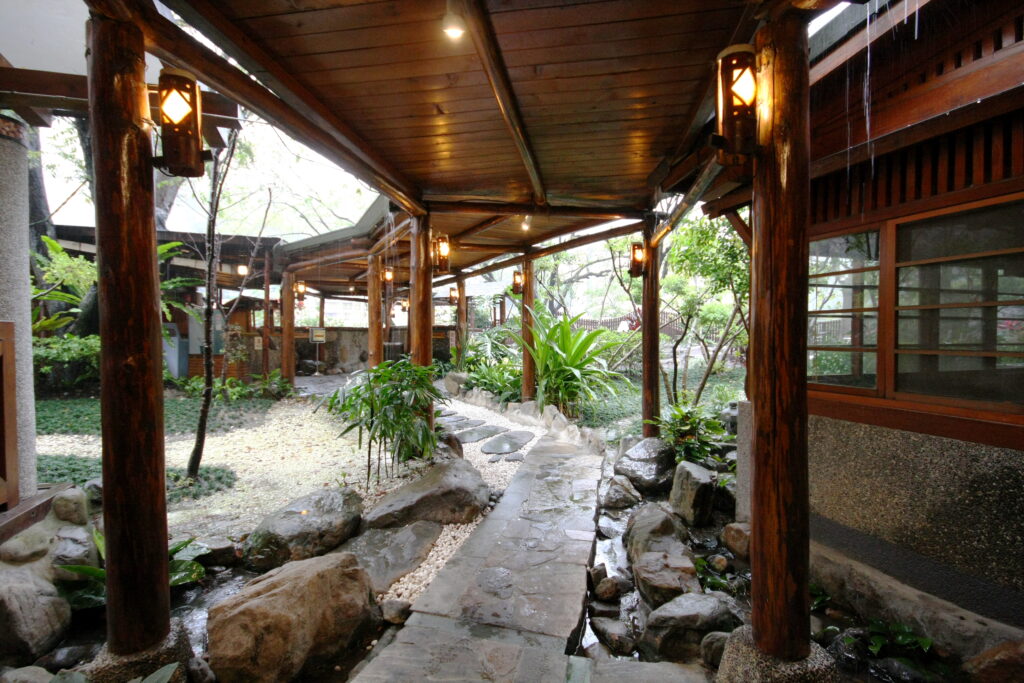 秋冬旅遊補助配合溫泉旅宿，谷關溫泉飯店步道