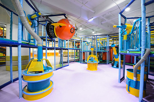 聖誕節親子餐廳推薦，Leo's Playland 樂幼屋親子派對歡樂園遊樂器材
