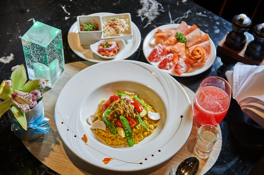 2019 高雄餐廳 熱銷推薦,H2O水京棧國際酒店Ripple義法西餐廳用餐空間