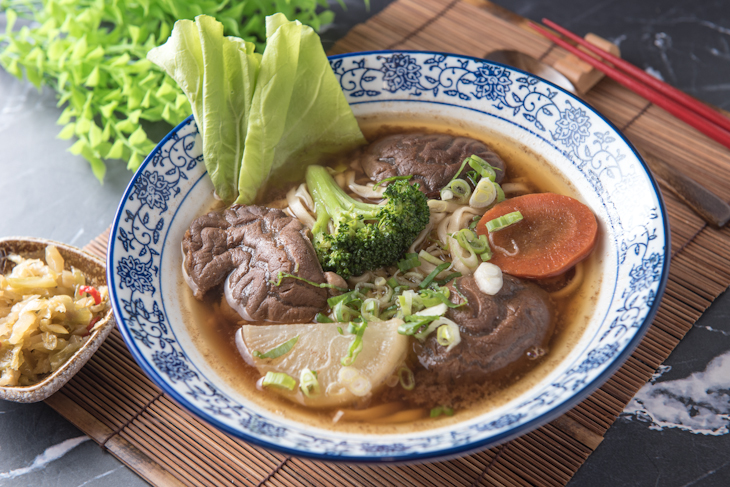 台南小吃必吃推薦,吉美牛肉麵蔬菜牛肉麵