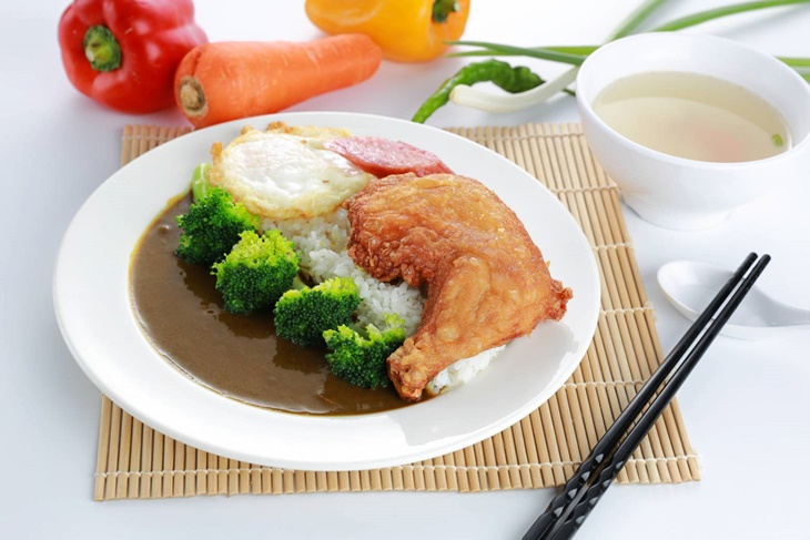 中壢美食好吃推薦,老Q焢肉咖哩雞腿飯