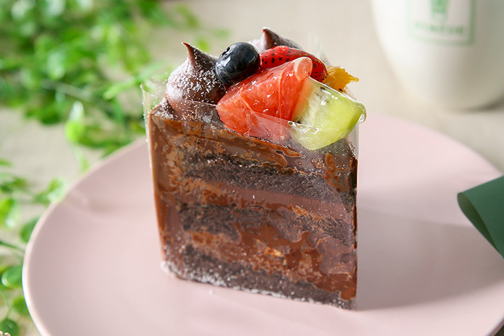 台北 東區甜點 推薦，Patissier Pinede 彼內朵 台北忠孝店 濃情巧克力蛋糕