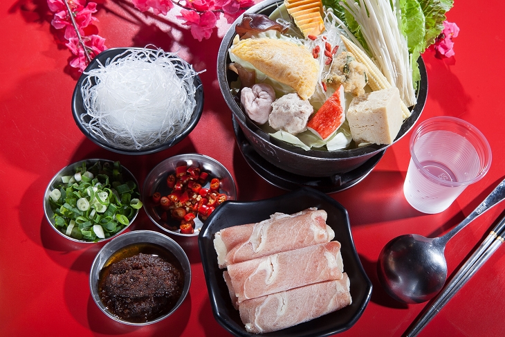 喫鍋吧是位於羅東聖母醫院附近的宜蘭美食