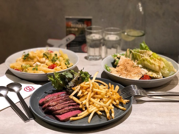 南港展覽館美食