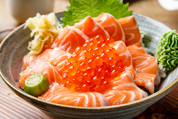 台北日本料理 推薦:八盛精緻日本料理的鮭魚親子丼