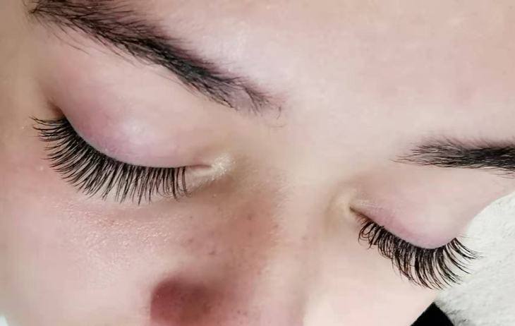 高雄美睫 推薦：療若指掌美睫作品