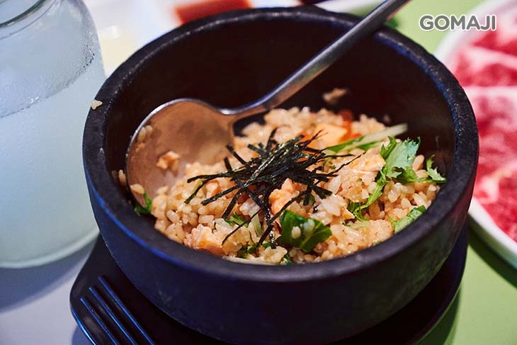 原燒的鮭魚鬆飯