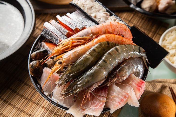 台中火鍋推薦 :饕鍋屋精緻鍋物海鮮食材