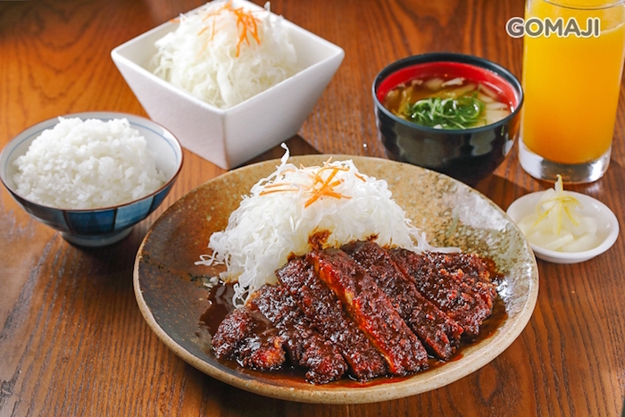 矢場味噌豬排餐點