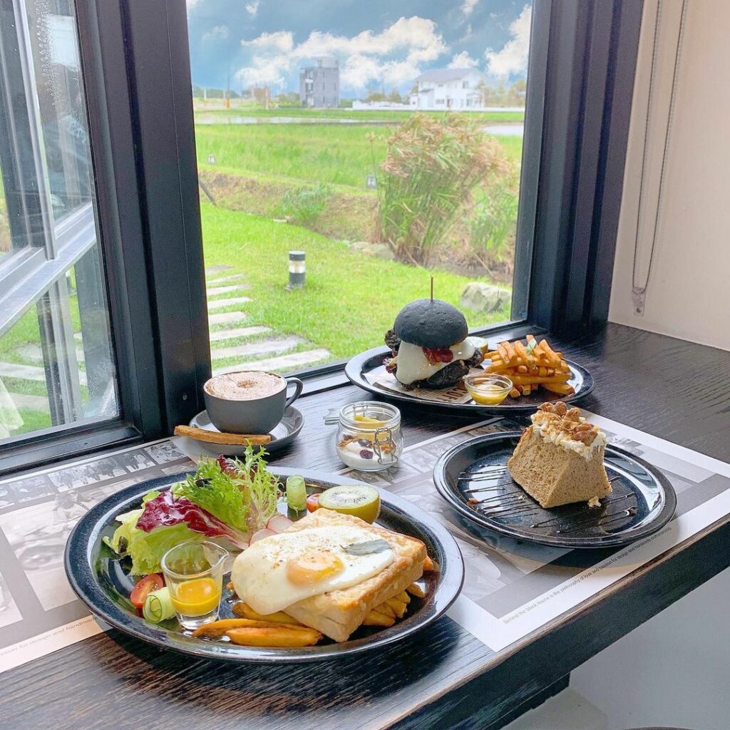 BLACK HOUSE CAFE 黑宅咖啡