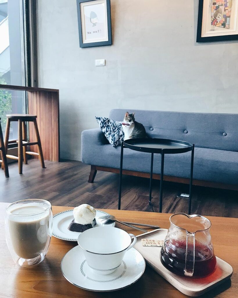 Maimenla Café