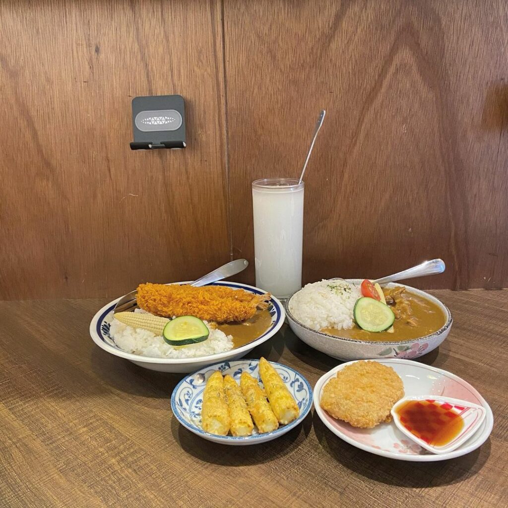 咖哩譬飾