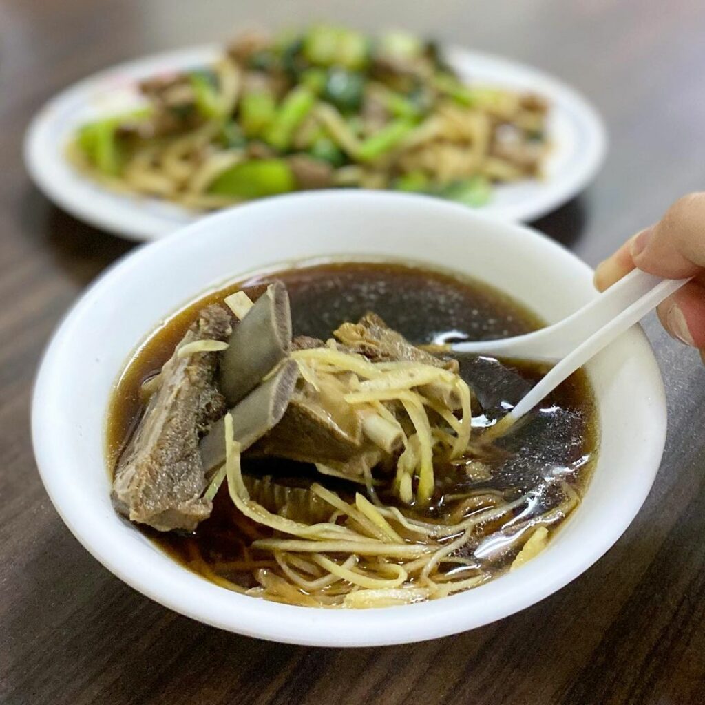 自由羊肉火鍋店