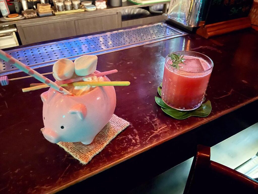 BAR SPEAKEASY