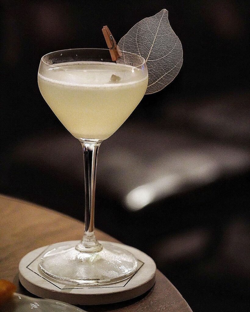 El Jardin Cocktail Bar
