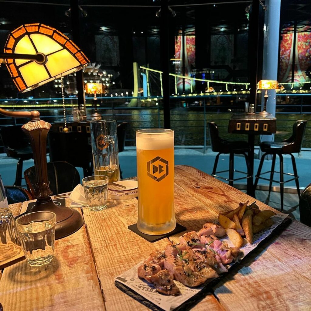 大池覓蜜Himitsu BAR&BISTRO