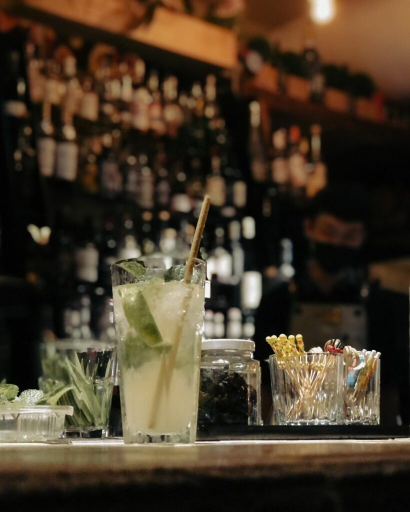 藏匿餐酒館Hide out Lounge Bar & Bistro 