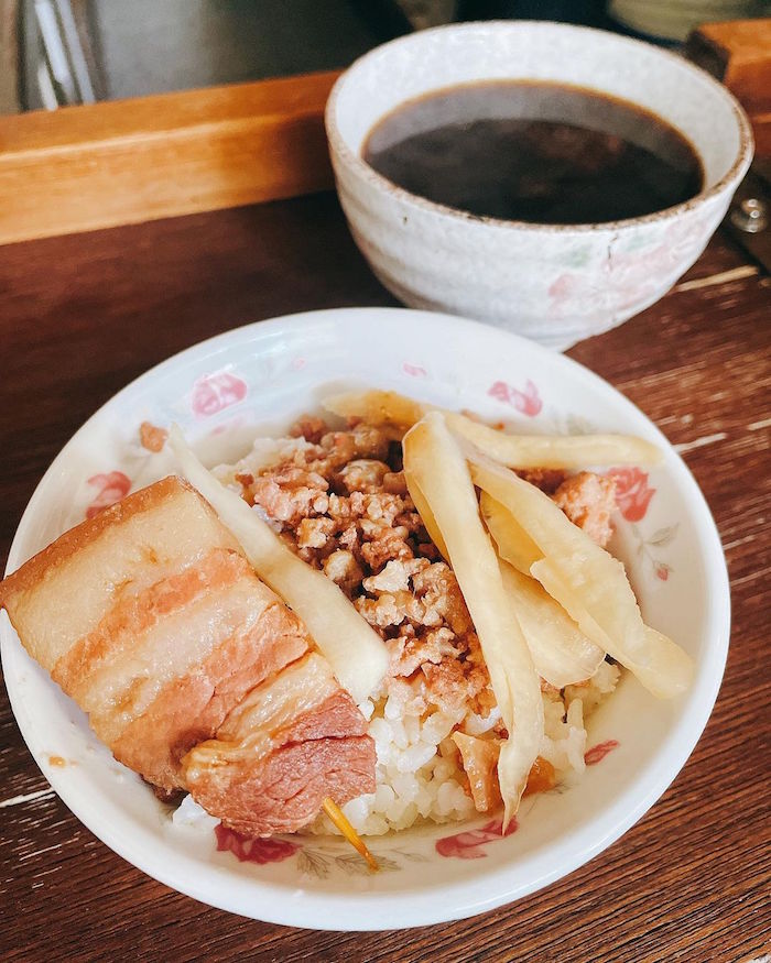 兩丿爌肉飯