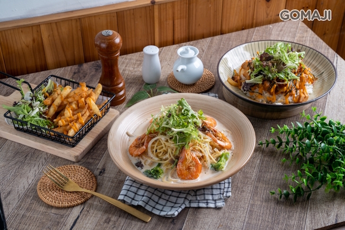 深夜蓋飯食堂