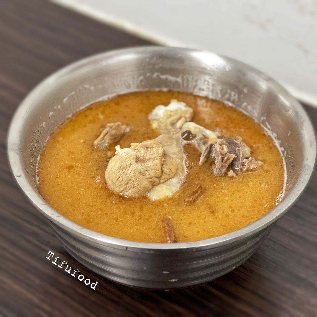 阿男麻油雞