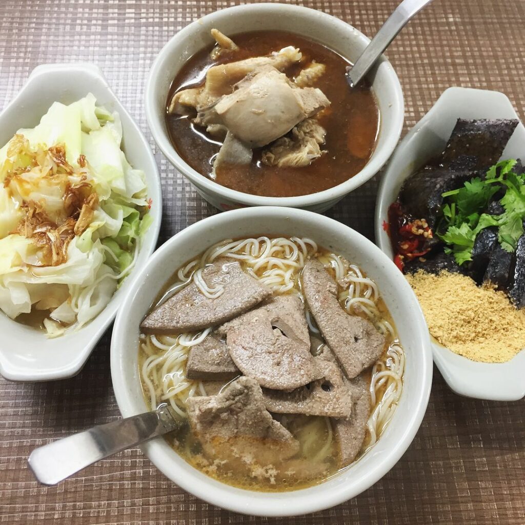 阿圖麻油雞