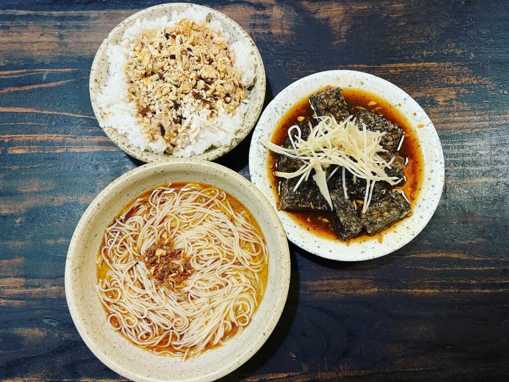 龍涎居