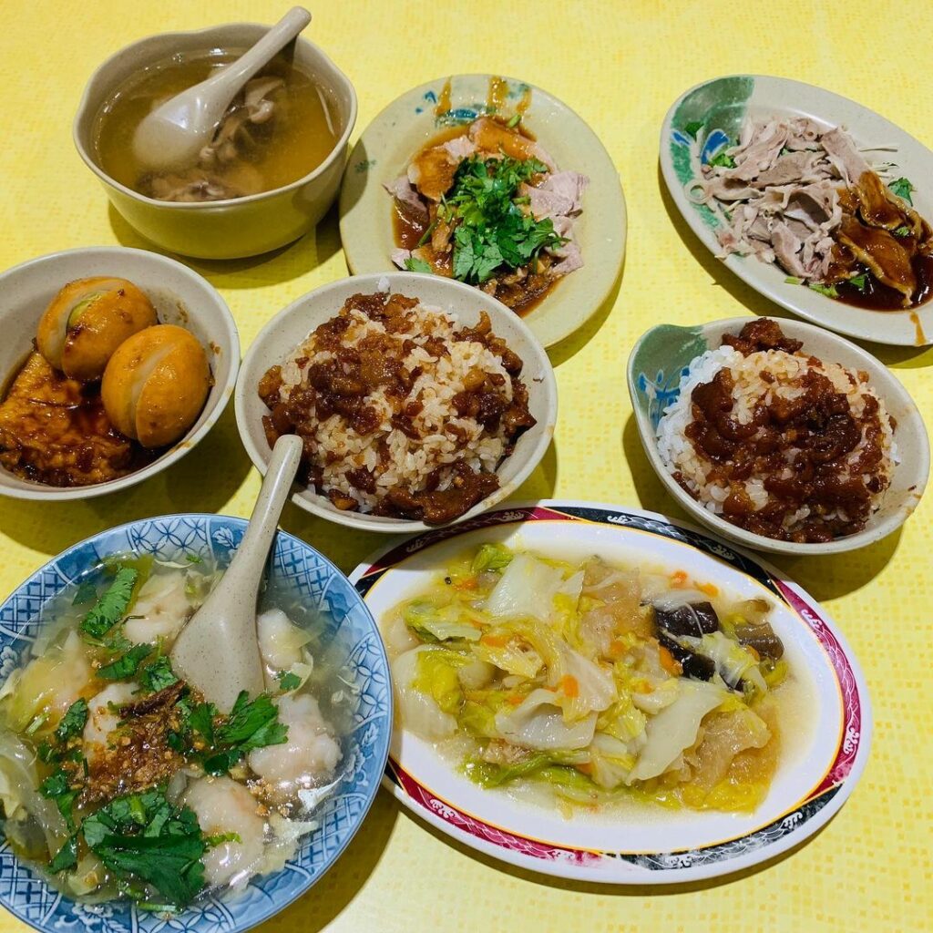 店小二魯肉飯