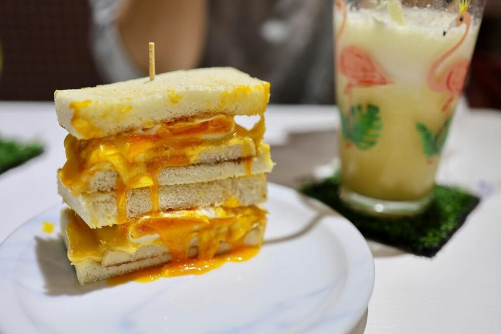 餓店蒸氣吐司