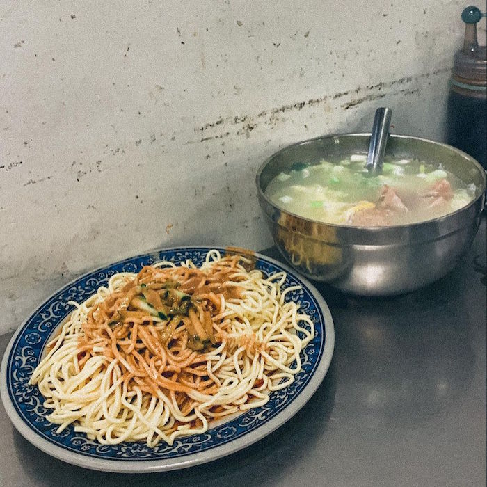 闞記涼麵