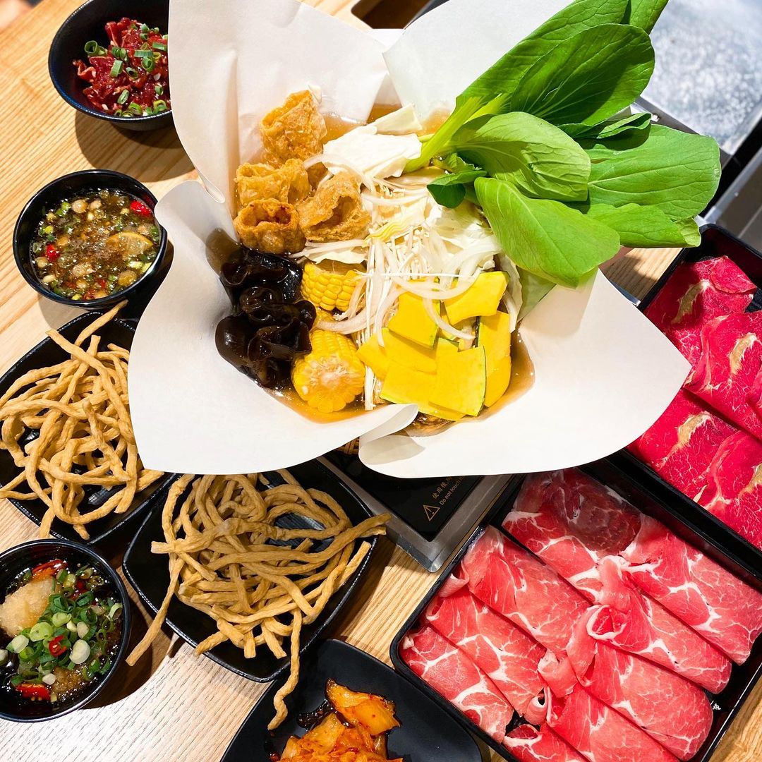 韓國「直火蒸」扁柏蒸食ｘ鐵火鍋