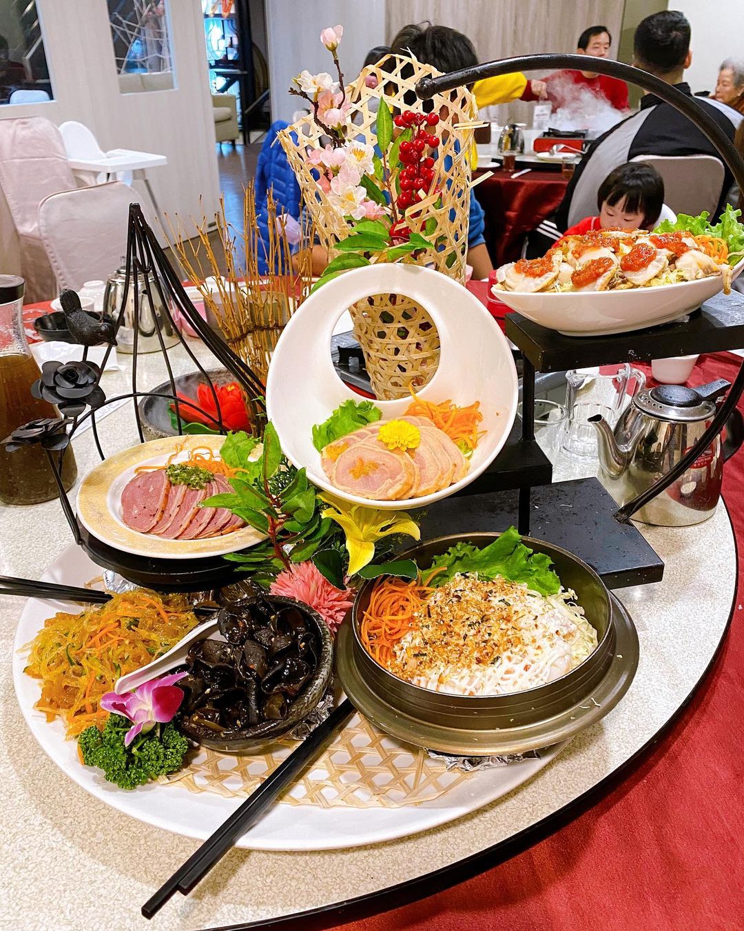 大廚上菜