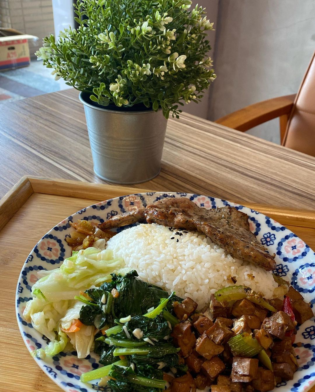 品悅食堂