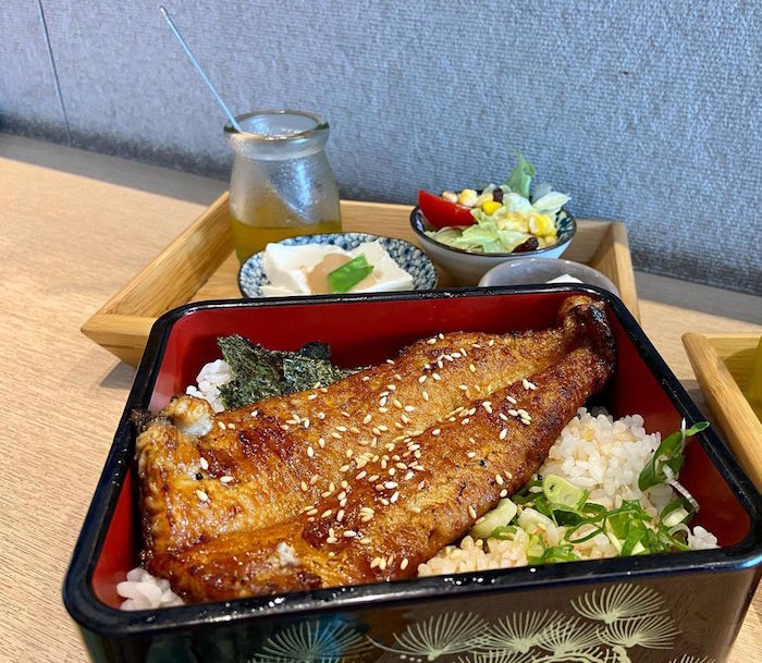 初沐鰻魚專賣社