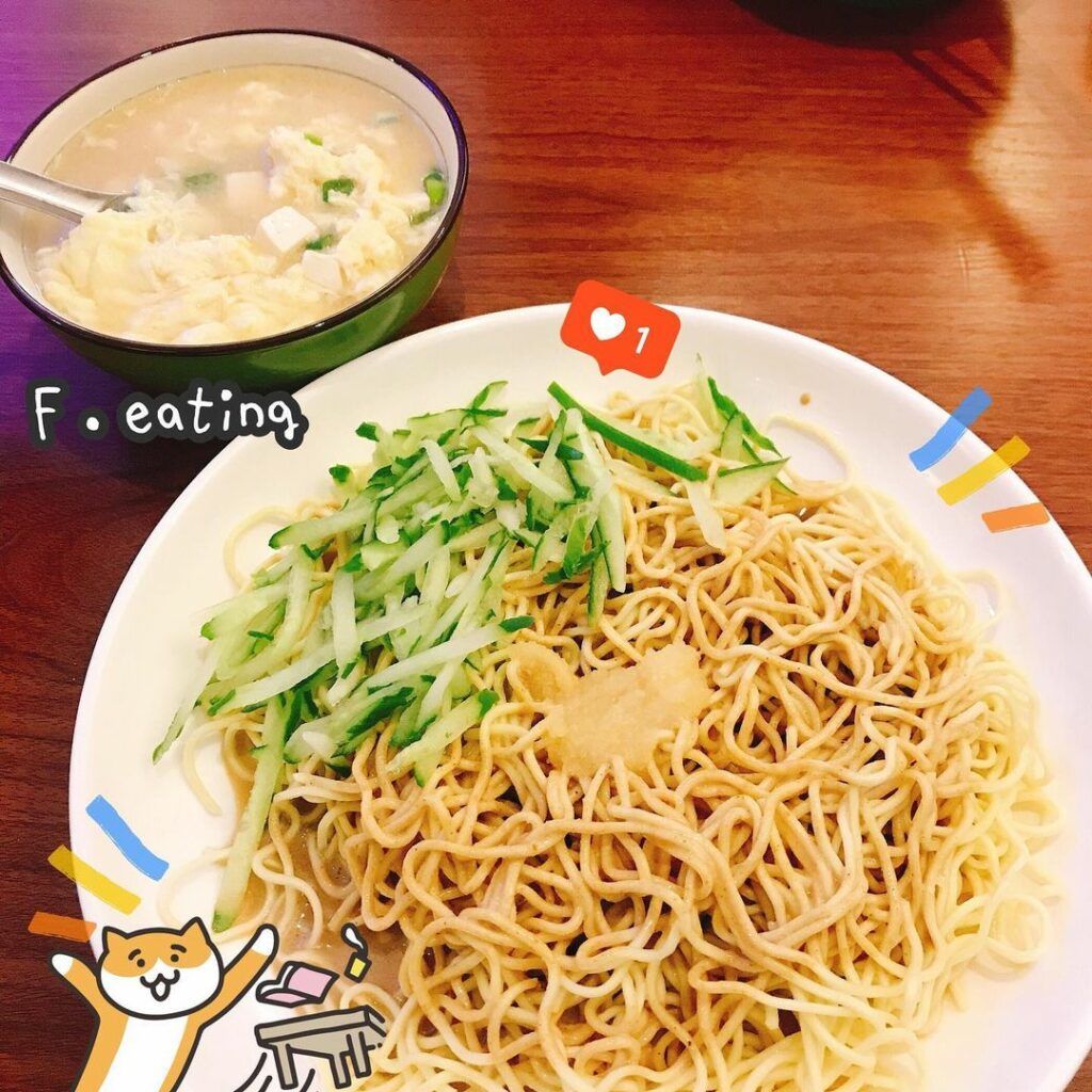 貓寶涼麵