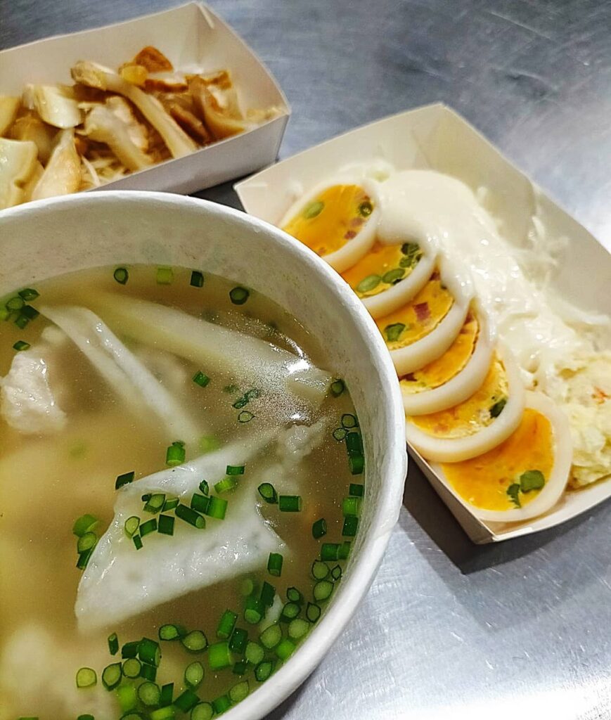 黑人鼎邊趖