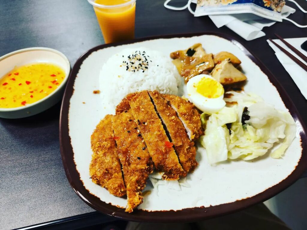 雷雨食堂