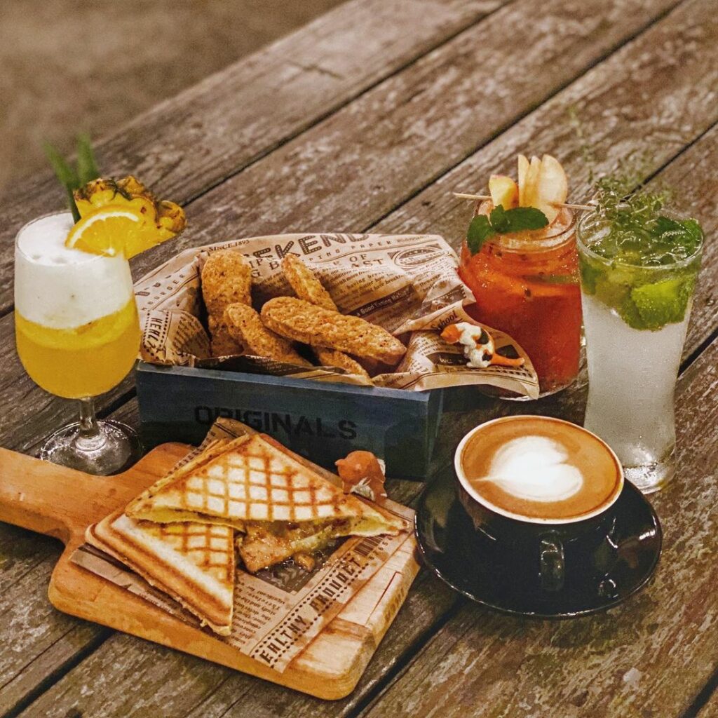 Rico Noche cafe