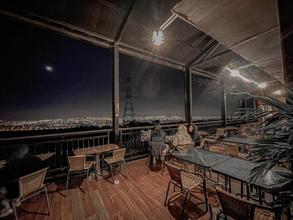 岳家庄夜景咖啡廳