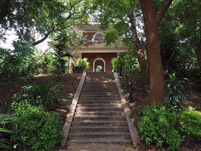 八卦山文學步道上的太極亭歷史上真有這個地方，只是不是現在這個地方...