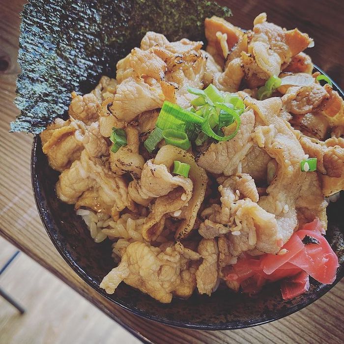 牛匠太郎x直火炙燒丼飯