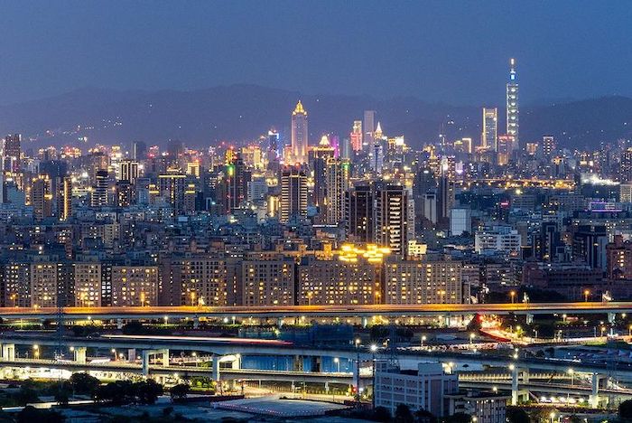 瓊仔湖福德宮夜景
