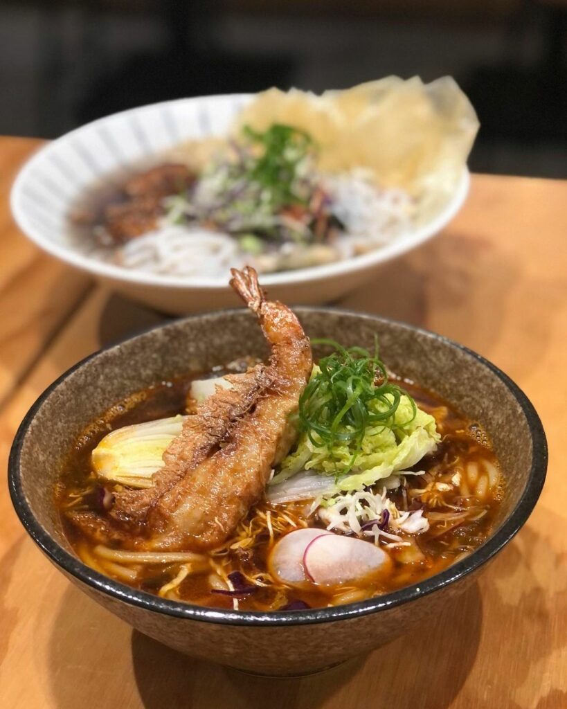 SUSU蔌蔌 港式酸辣米線