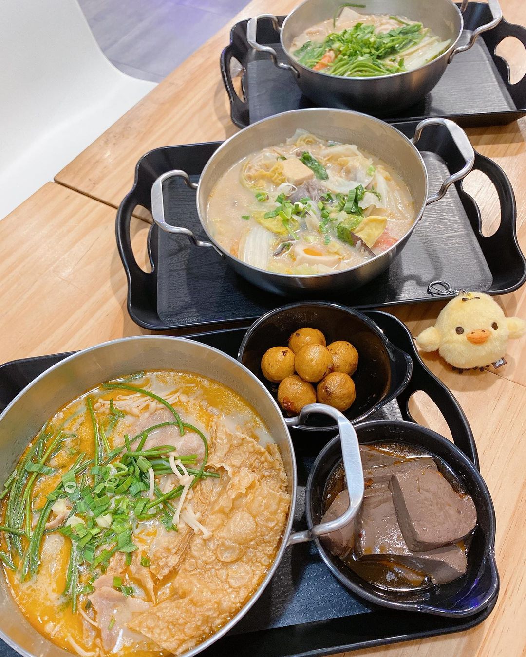 幹麻?豚骨麻辣燙