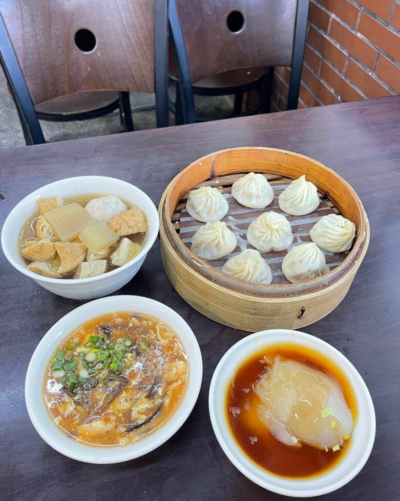 老地方手工小籠湯包