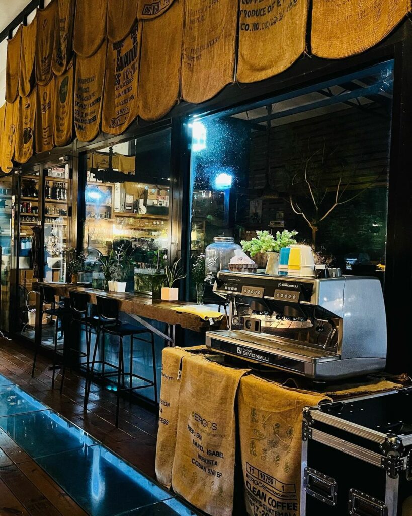 魚罐頭咖啡館