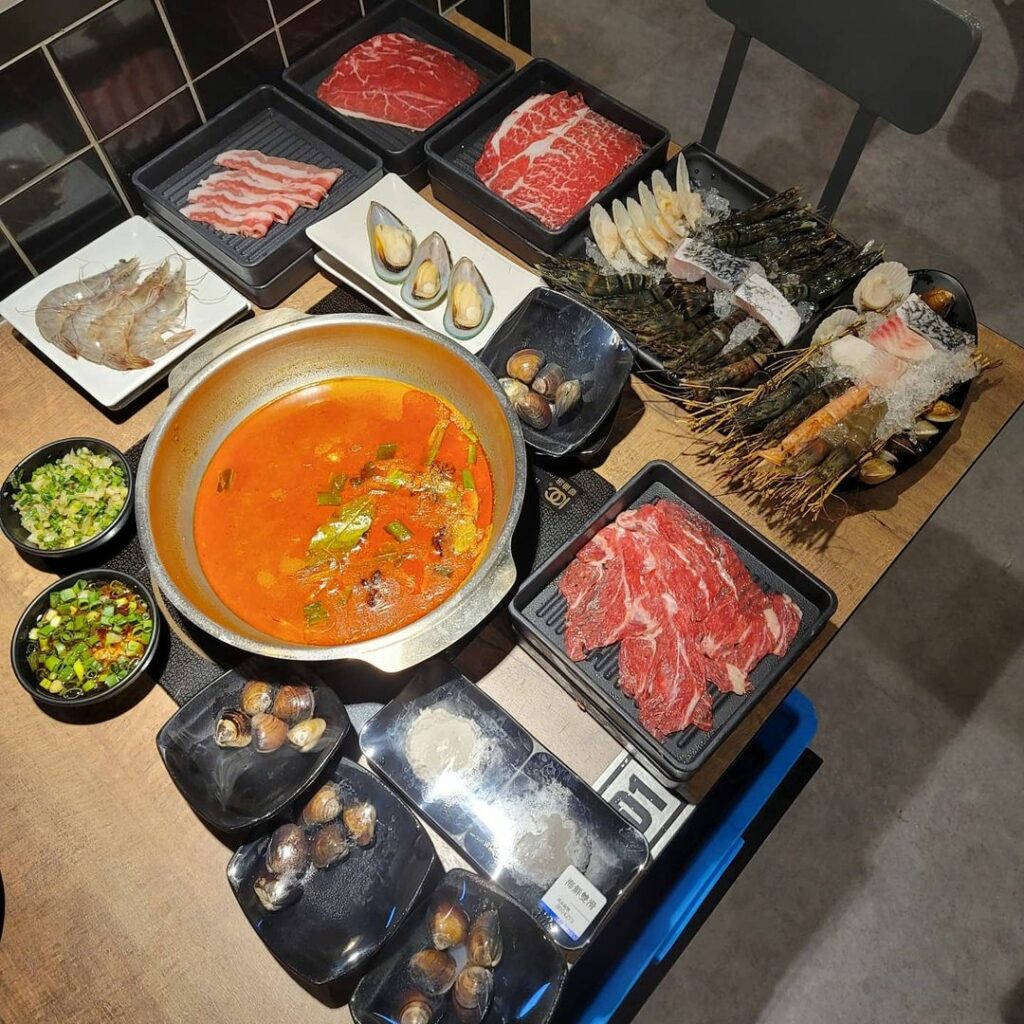 烏石水產 麻辣鴛鴦火鍋 (家樂福經國店)