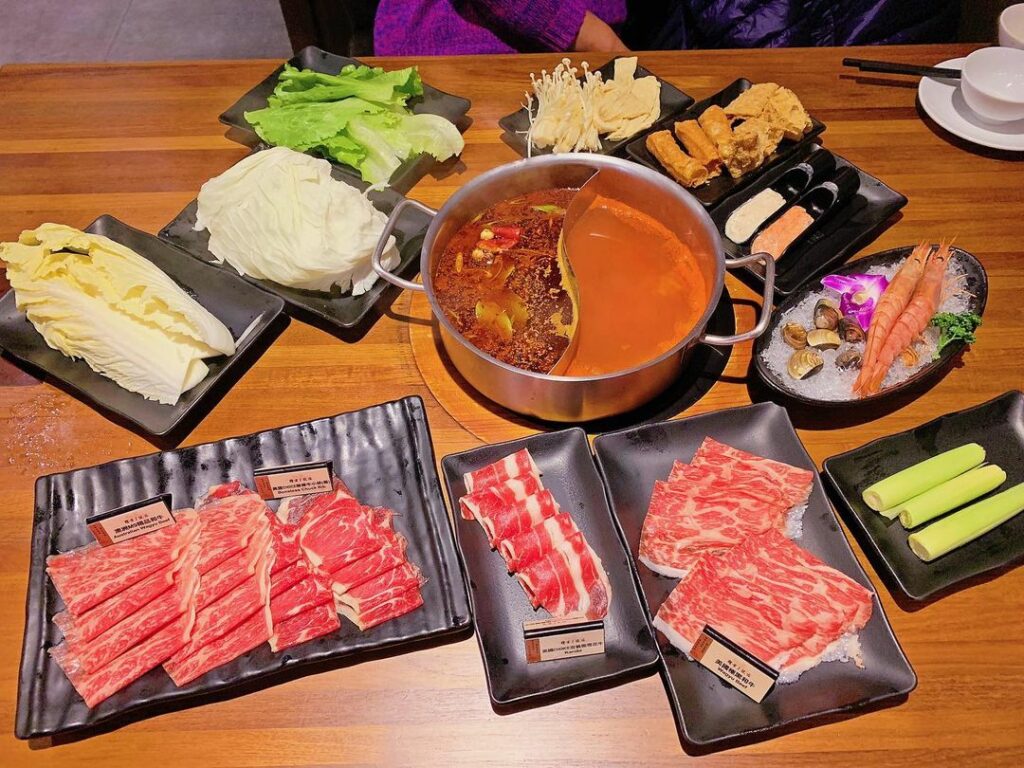 糧倉1號店頂級麻辣鴛鴦鍋 (中壢店)