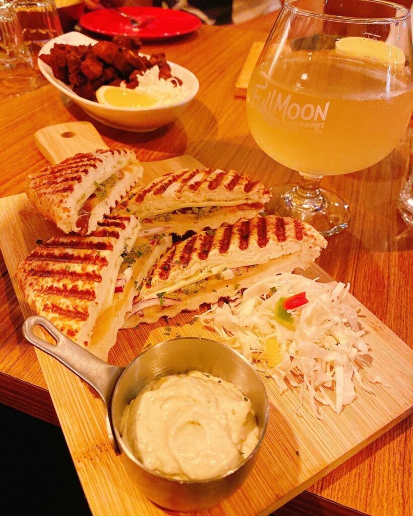 加勒比海餐酒館
