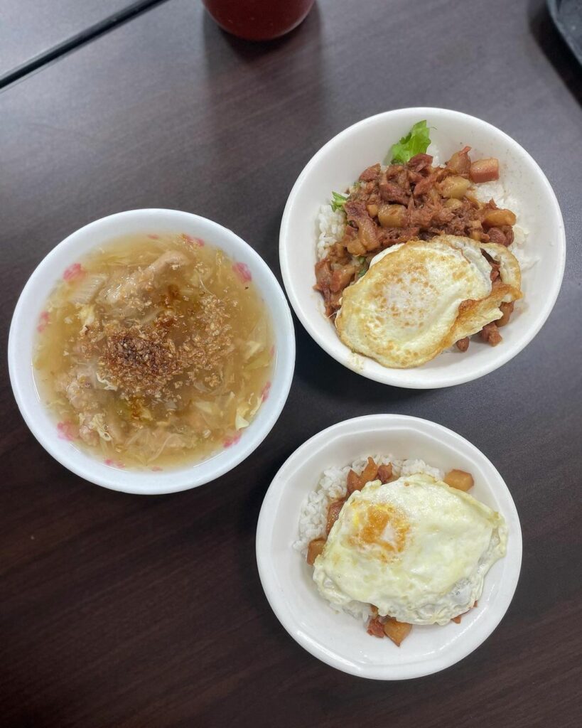 橋仔頭黃家肉燥飯