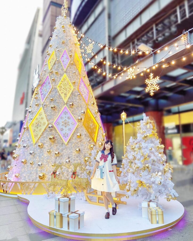新光三越中港店